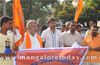 Hindu outfits stage protest ; ask Khader to quit over BDA site scam